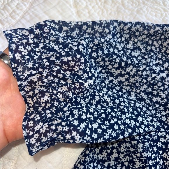 J Crew Factory V-Neck Puff Sleeve Blouse in Antique Navy - Picture 7 of 8